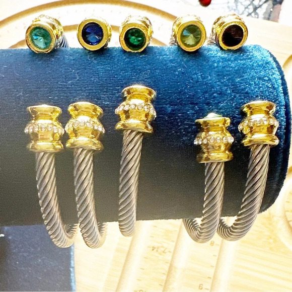 Emerald, green Zirconia jewel tone statement cuff luxury bracelet - Picture 3 of 6